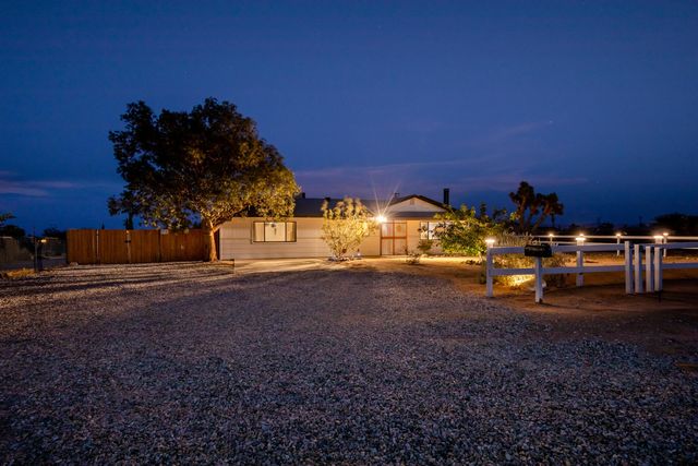 3847 Balsa Ave, Yucca Valley, CA 92284