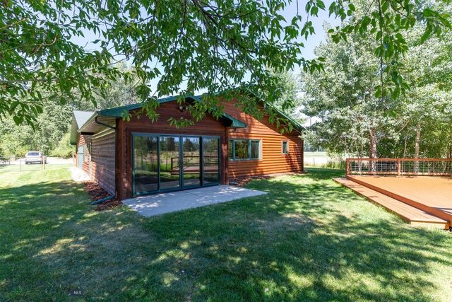 1733 W  Cameron Bridge Rd, Bozeman, MT 59718