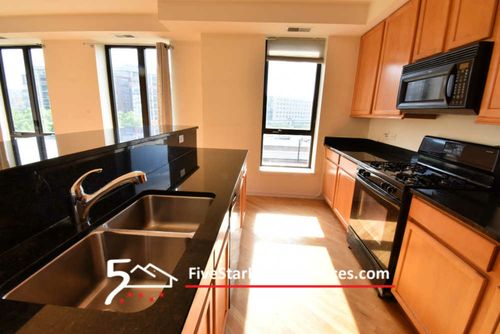 343 W  Old Town Ct #409, Chicago, IL 60610