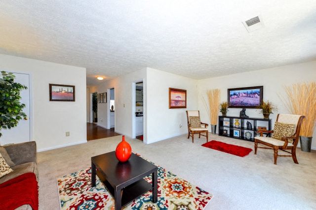5915 Trammell Rd #T01, Morrow, GA 30260