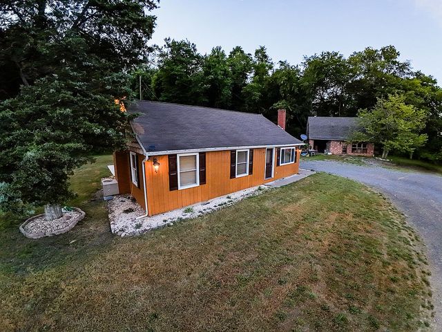 7384 S  Susquehanna Trl, Port Trevorton, PA 17864