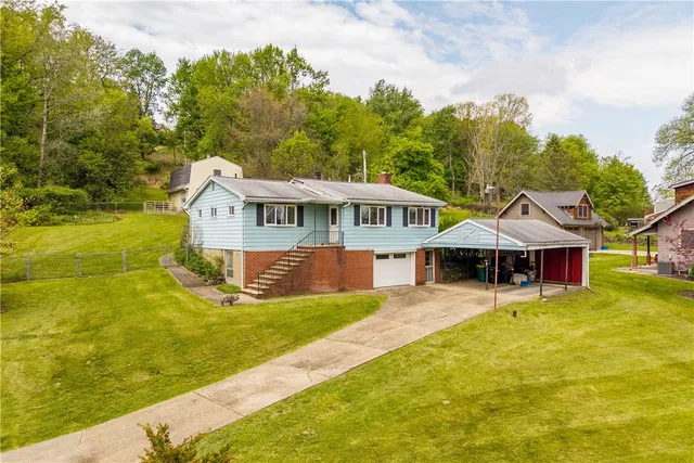 2312 Lake Ave, Allison Park, PA 15101