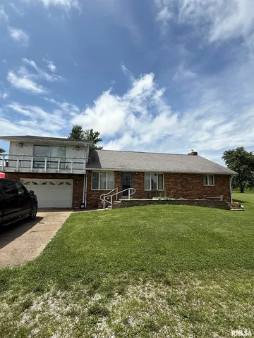 8323 E  Briney Rd, Ipava, IL 61441