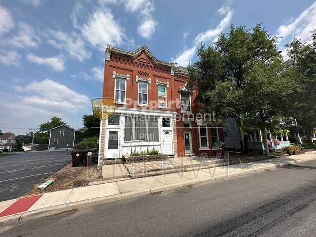 509 E  Commercial Ave #1, Lowell, IN 46356