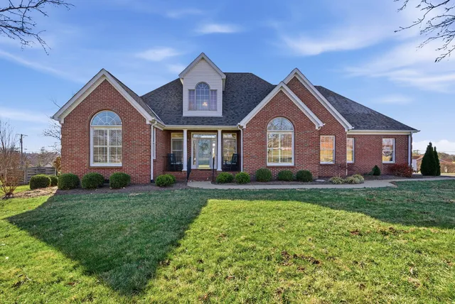 598 Harvest Ln, Harrodsburg, KY 40330