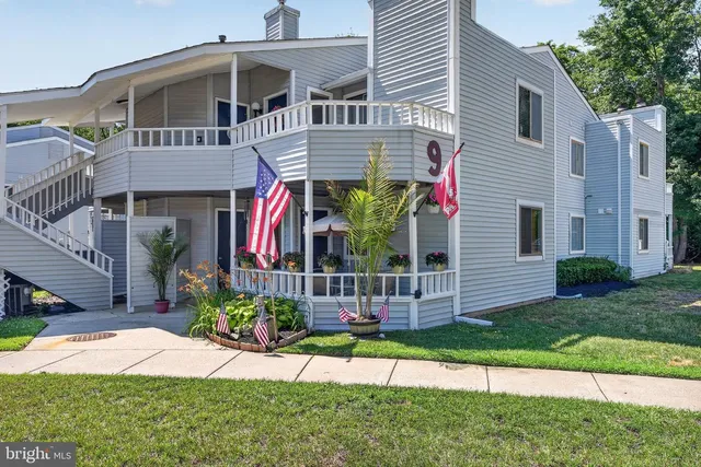 903 Berwyck Ct, Sicklerville, NJ 08081
