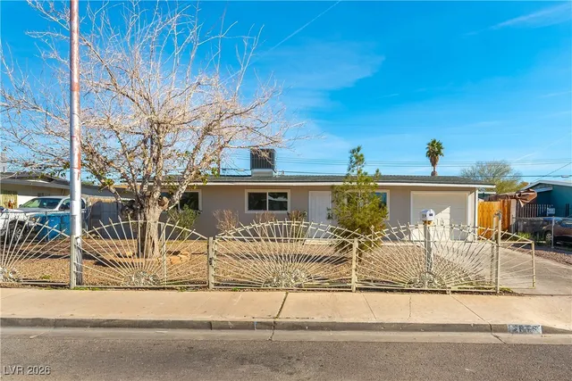 2816 Berg St, North Las Vegas, NV 89030