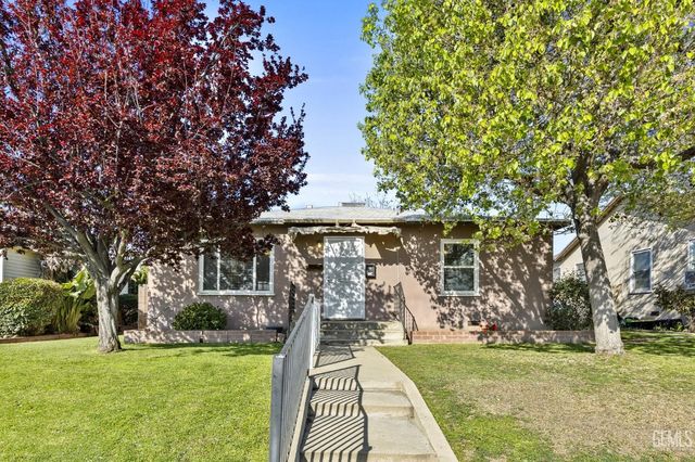 1909 Carrere St, Bakersfield, CA 93308