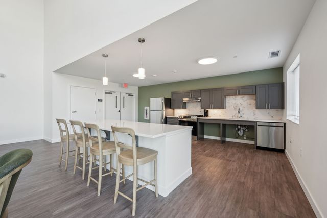 410 Willis Ave #U412, Rochelle, IL 61068