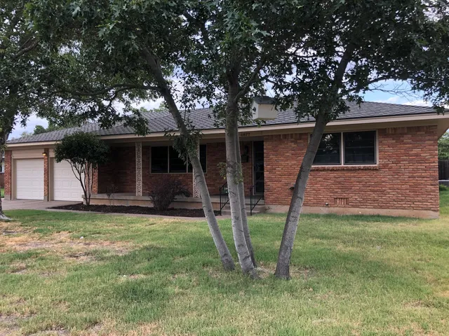 4027 Terrace Dr, Amarillo, TX 79109