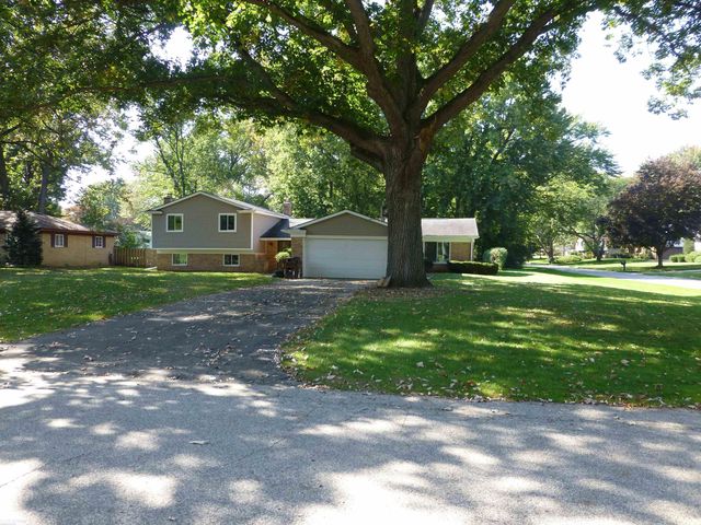 6259 Thorneycroft Dr, Shelby Township, MI 48316