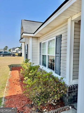 273 Owens St   NE, Ludowici, GA 31316