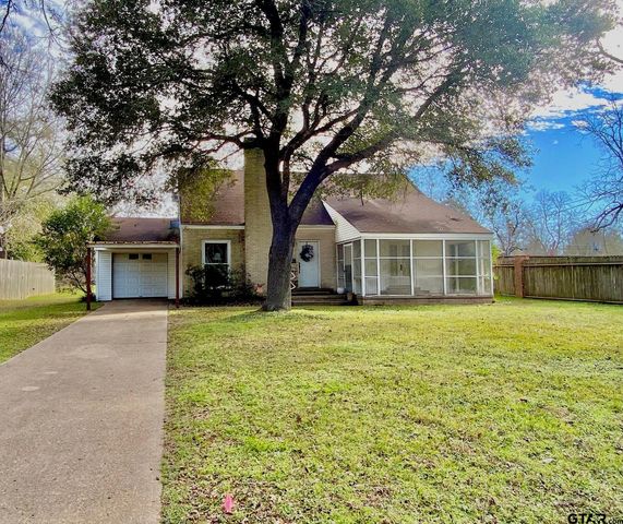102 N  Gordon Dr, Crockett, TX 75835