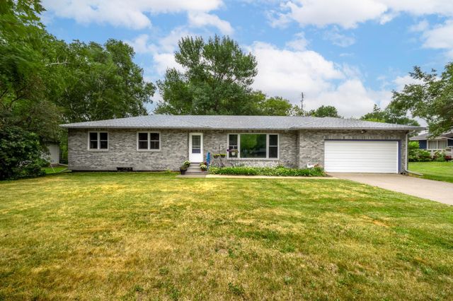 714 10th St, Hawley, MN 56549