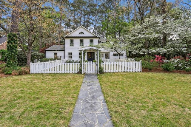 2415 Oldfield Rd NW, Atlanta, GA 30327