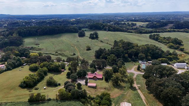 388 Patty Rd, Benton, TN 37307
