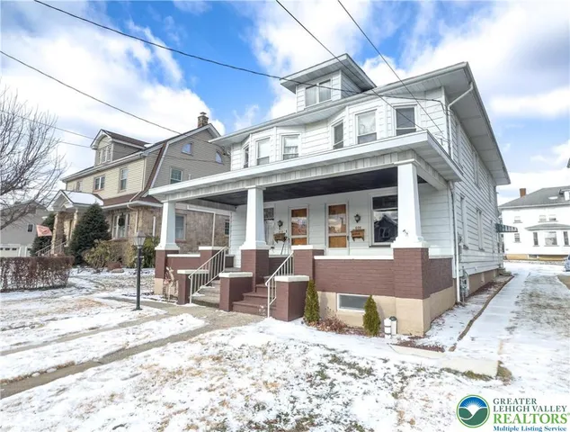 606 Iron St, Lehighton, PA 18235