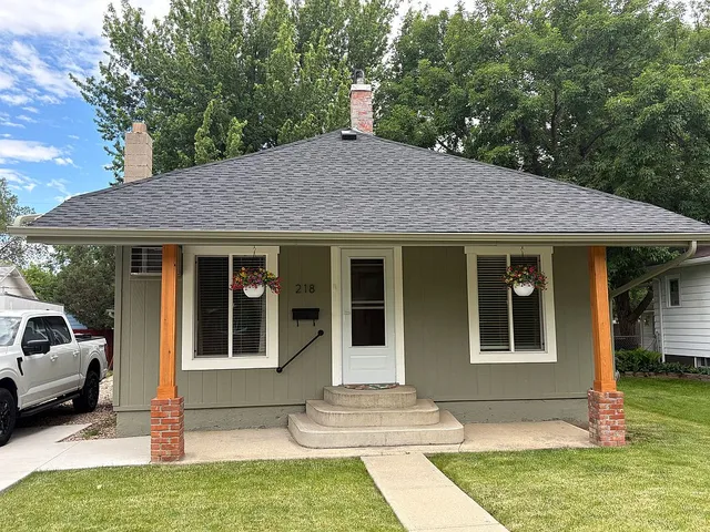 218 W  6th St, Sheridan, WY 82801