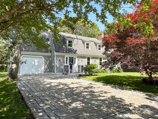 179 Robbins Street, Osterville, MA 02655