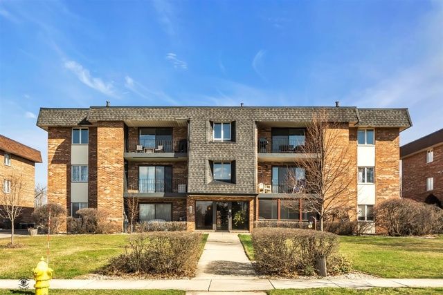 9122 W  140th St #304, Orland Park, IL 60462