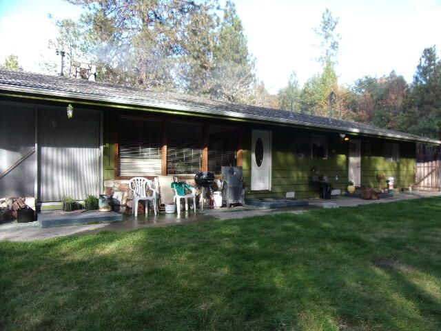 16880 Ford Rd, Rogue River, OR 97537