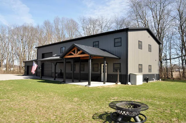 2185 W  Keiser Rd, Columbia City, IN 46725