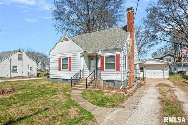 359 E  Tremont St, Waverly, IL 62692