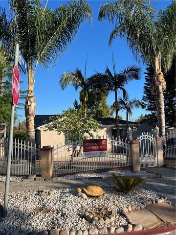 13150 Aztec St, Sylmar, CA 91342
