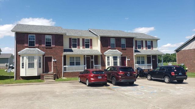 239 State Line Rd, Oak Grove, KY 42262
