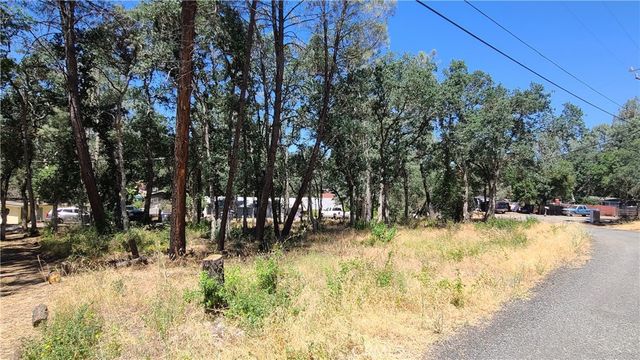 5822 James St   #23, Clearlake, CA 95422