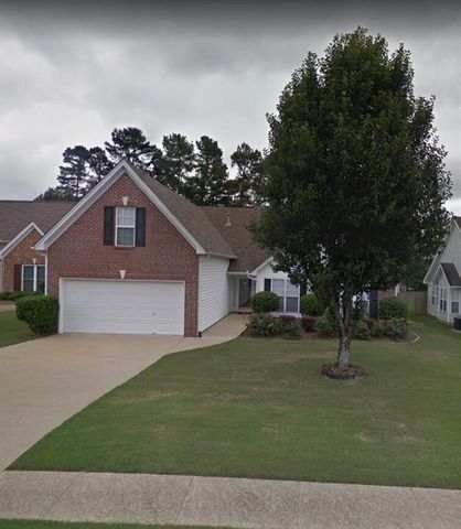921 Wicker Pine Dr, Lawrenceville, GA 30043