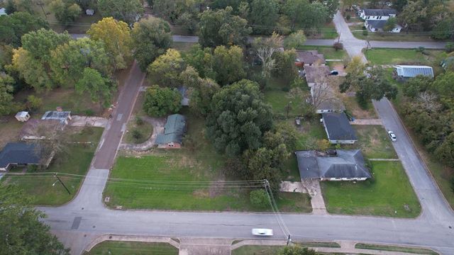 801 Oquinn Ave, Lufkin, TX 75904