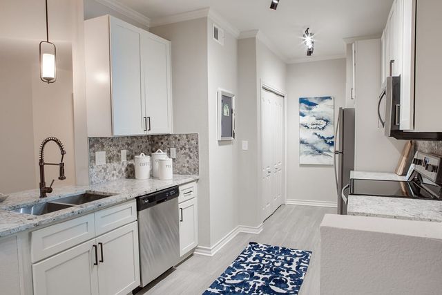 6101 N  Riverside Dr #1-123, Fort Worth, TX 76137