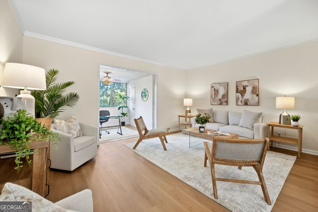 73 Montre Sq NW, Atlanta, GA 30327