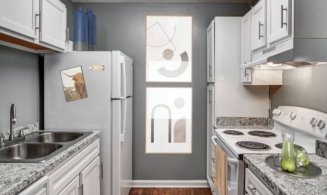 466 Gregory Ln #I-101, Acworth, GA 30102