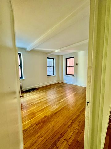 117 E  77th St #9B, New York, NY 10075