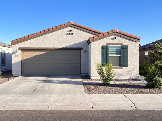 8431 W  Albeniz Pl, Phoenix, AZ 85043