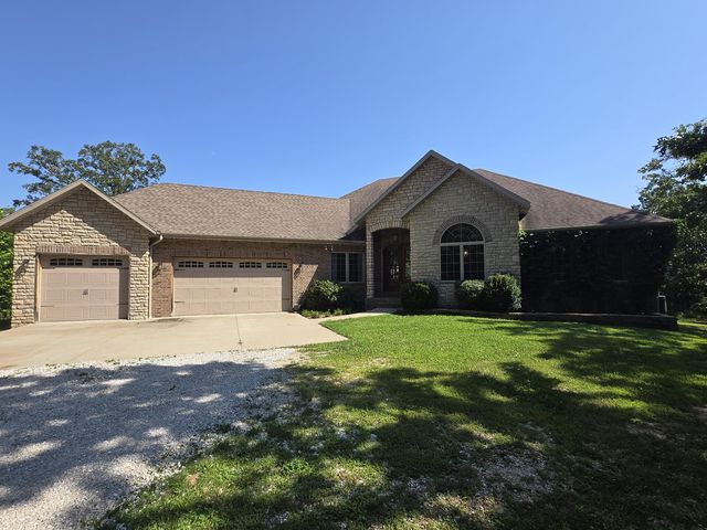 832 Misty Lane, Pleasant Hope, MO 65725