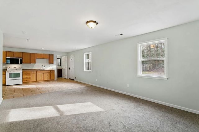 8157 Sheffield Dr, Gloucester, VA 23061