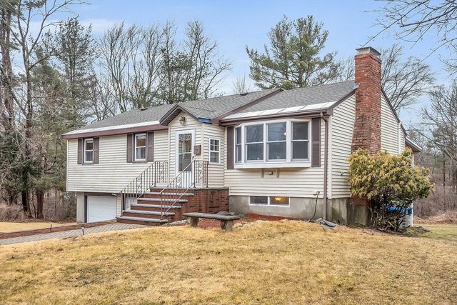 17 Brentwood Dr, Reading, MA 01867