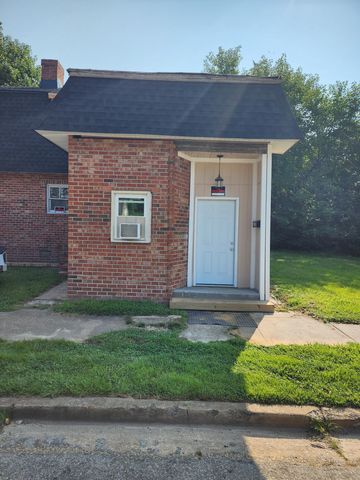 210 S  Dunlop St, Petersburg, VA 23803