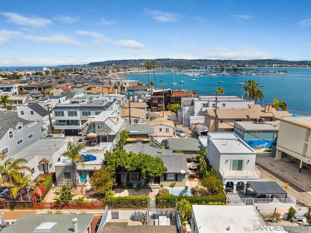 844-48 Isthmus Ct, San Diego, CA 92109