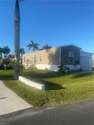12111 Palm Dr, Fort Myers, FL 33908
