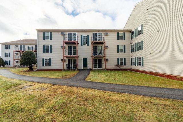 1703 White Cedar Boulevard, Portsmouth, NH 03801