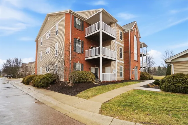 3770 Hayes Ct #H, Beavercreek, OH 45431