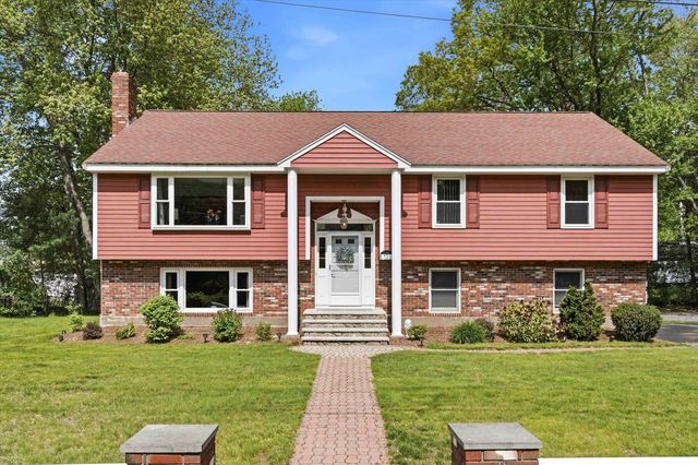 13 Diamond Avenue, Salem, NH 03079