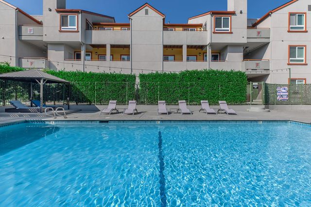 3535 El Portal Dr #B304, El Sobrante, CA 94803