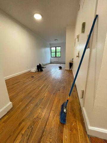 818 Myrtle Ave #3, Brooklyn, NY 11206