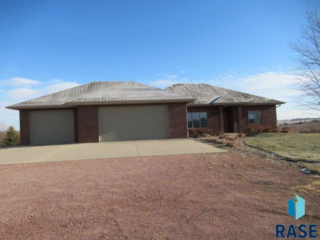 26494 487th Ave, Valley Springs, SD 57068