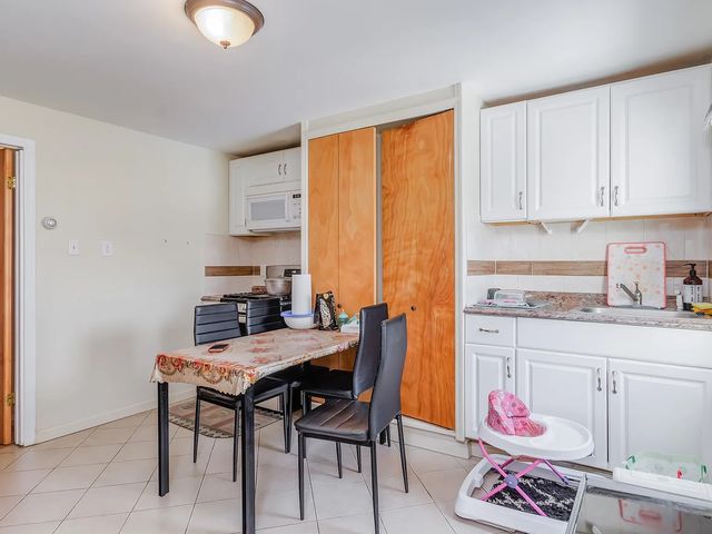 77 Wallis Ave #2F, Jersey City, NJ 07306